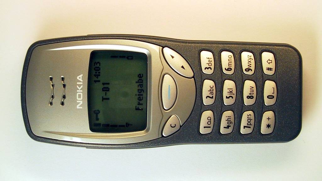 Das Nokia 3210 wurde vor allem für das «Snake»-Spiel bekannt.