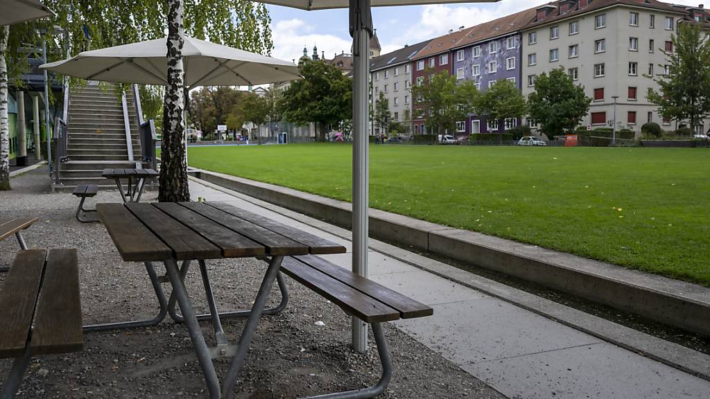 Die Täter flüchteten durch die Dreirosenanlage.